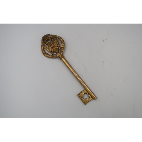 458 - Austria Kingdom: An honorary Imperial Court Key, constructed of gilded brass, the key bit decorated ... 