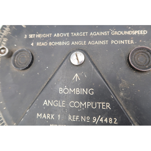 544 - A WWII Air Ministry Elliot Brothers (London) Ltd Bombing Angle computer Mark 1 Ref No9/4482