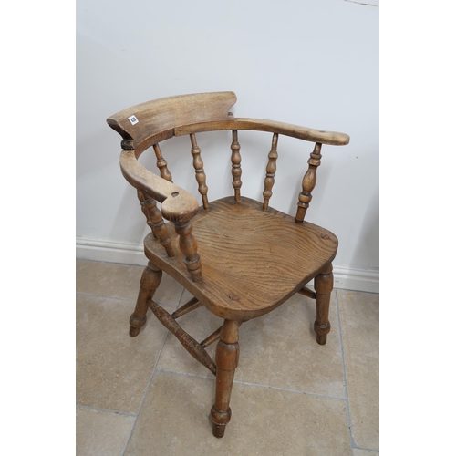 632 - A smokers bow chair