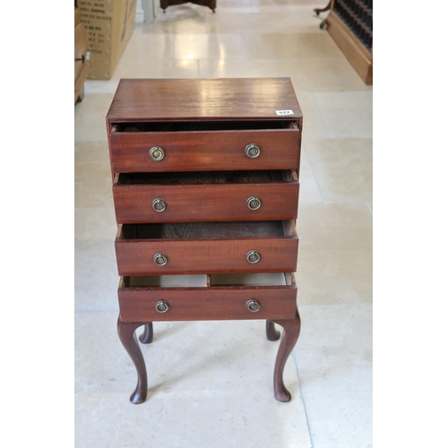 645 - An early 20th century mahogany five drawer chest. 72cm x 36cm wide.