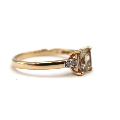 199 - A 9ct yellow gold square cut diaspore with diamond shoulders ring, head size approx 7mm x 7mm, size ... 