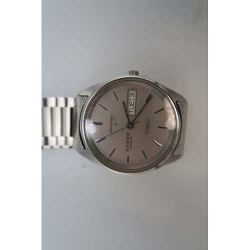 275 - A gentleman's Longines Admiral Automatic wristwatch the signed dial with baton numerals, and date ap... 