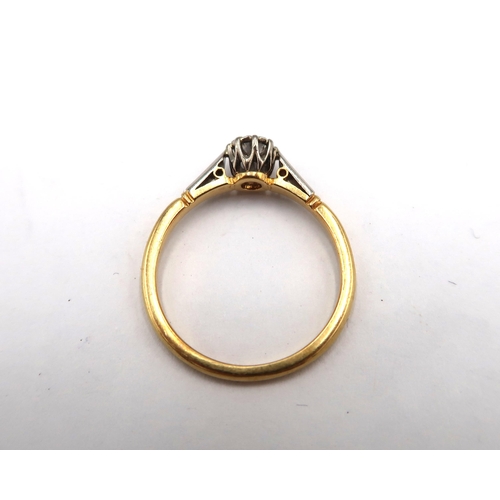 29 - An 18ct hallmarked gold, and diamond ring, diamond approximately 0.25ct, lively and bright, size P, ... 