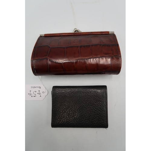 454 - A Mulberry purse of classic twist catch form, with crocodile detail to the polished leather finish, ... 