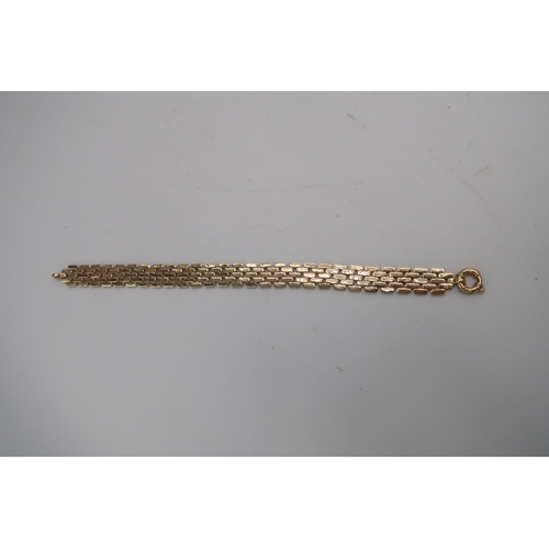 48 - A 9ct gold mesh link bracelet, hallmarked, 14.7g, 23cm long.