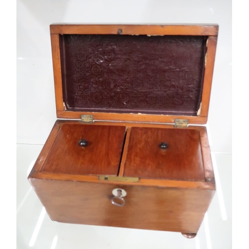 620 - A George III mahogany tea caddy, a/f key missing and missing ne foot, 20cm wide.