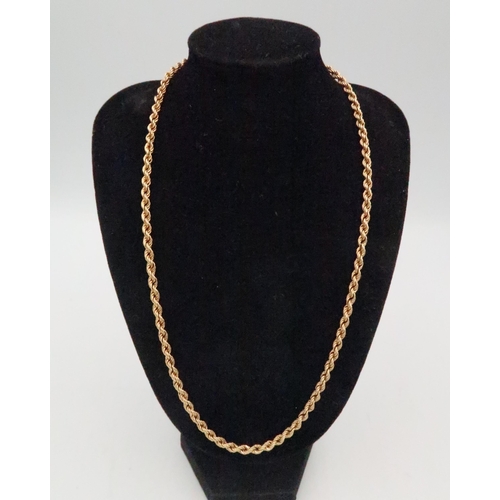 89 - A 9ct gold Italian double rope twist chain, 5.5g, 47cm, clasp hallmarked.