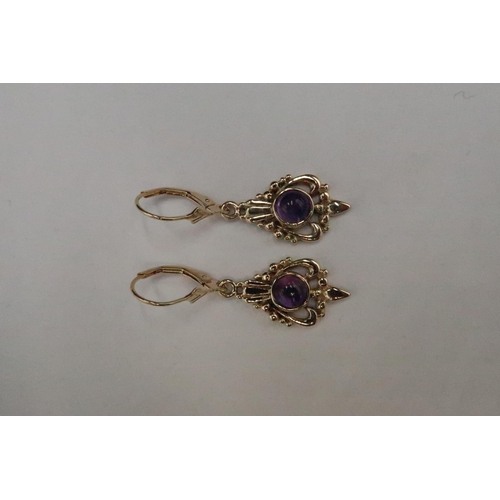 10 - A pair of 9ct Yellow Gold (Tested) Art Deco Cabochon Cut Amethyst Drop Ear Rings, Head Size Includes... 