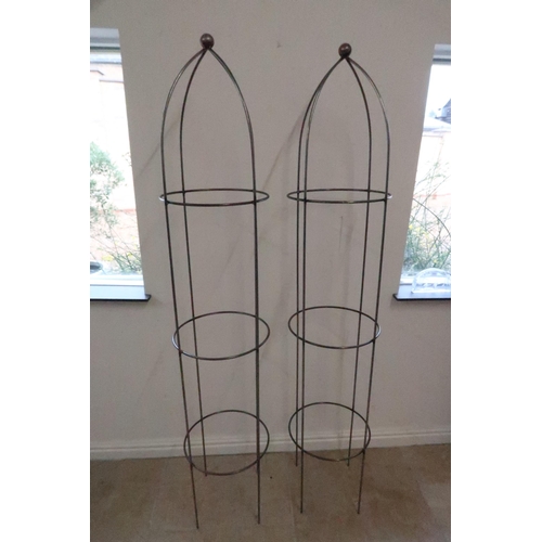 681 - A pair of Garden Trading garden obelisks - Height 180cm