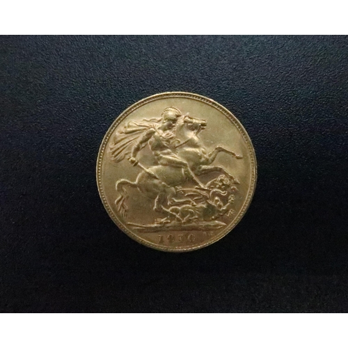  A 22ct gold sovereign dates 1910 - weight approx 7.98 grams