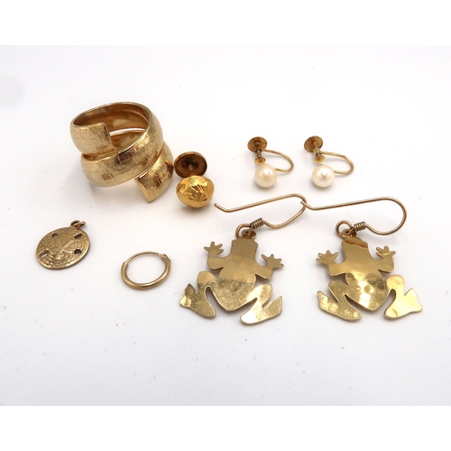 105 - A pair of 9ct gold and pearl screw-back earrings, 1.2g, together with various items of gold plated j... 