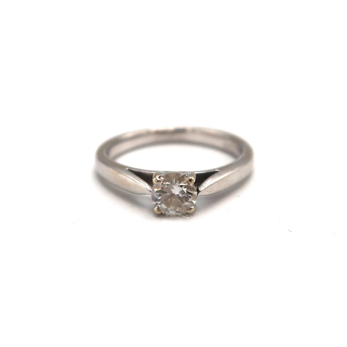 116 - An 18ct white gold and diamond single stone ring - diamond approx 0.4ct - ring size K - weight appro... 