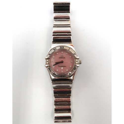 279 - An Omega Constellation ladies watch, pink champagne coloured dial, roman numerals to bezel, case dia... 