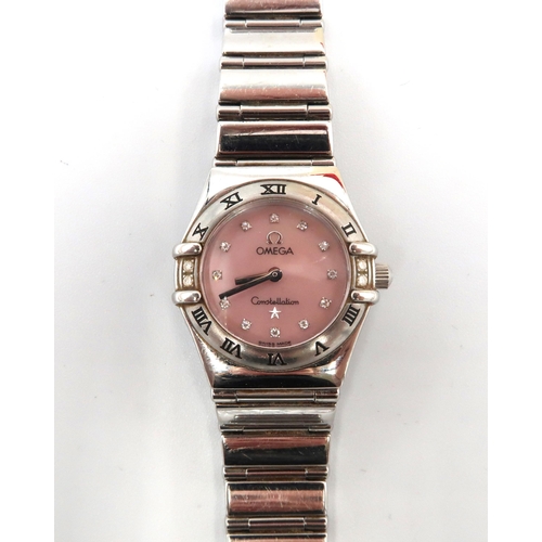 279 - An Omega Constellation ladies watch, pink champagne coloured dial, roman numerals to bezel, case dia... 