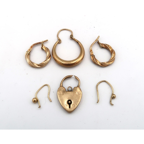 152 - A group of 9ct gold including a heart shaped padlock clasp, a pair of hoop earrings of twist form, a... 