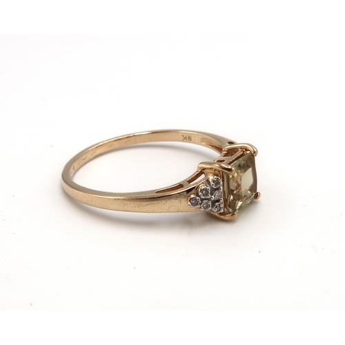  A 9ct Yellow Gold Square Cut Citrine ring with 6 Diamonds to each Shoulder, Ring Size Approx. T/U, H... 