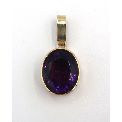 36 - A 9ct Yellow Gold (Tested) Amethyst Oval Pendant, Amethyst is a Good Colour, Head Size approx. 17mm ... 