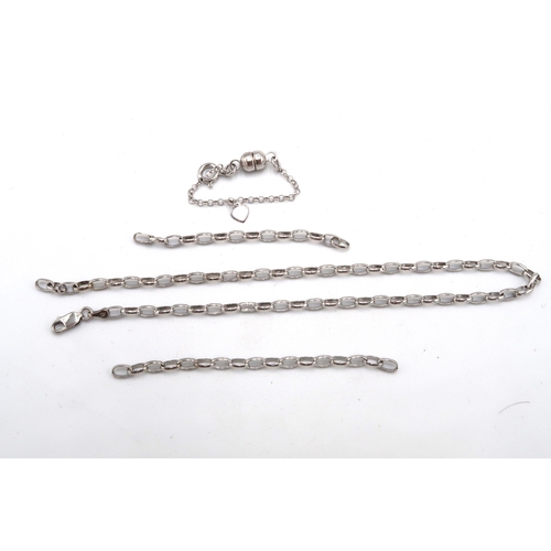 155 - A 9ct white gold, open, oval link neck chain, a/f broken in two places, but parts all present, 3.3g,... 