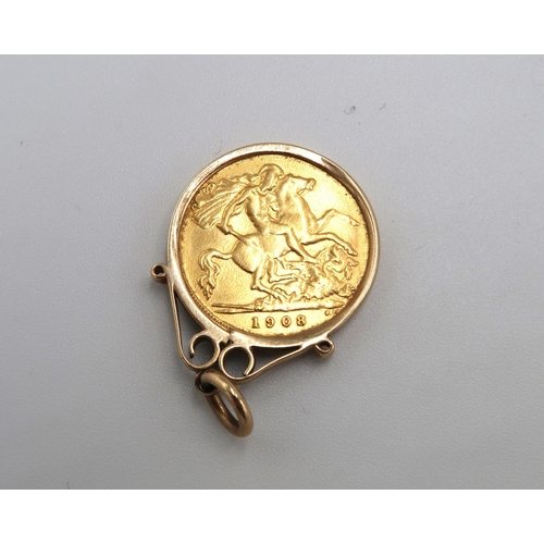 382 - A 1908 half sovereign in a 9ct yellow gold mount - approx total weight 5.18 grams