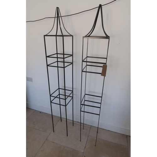 609 - A pair of Garden Trading garden obelisks - Height 180cm