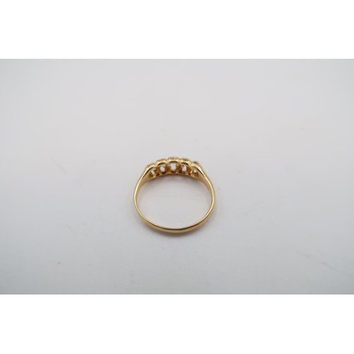 51 - An 18ct Yellow Gold Victorian 5 Stone Diamond Ring, Diamonds are a Good Colour and Clarity, Colour H... 