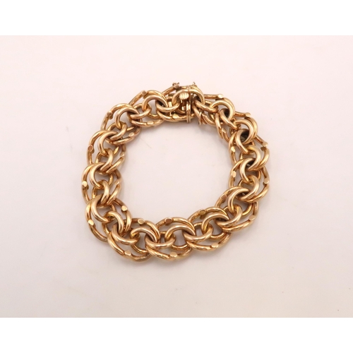 100 - An 18ct Gold Double Link Bracelet. 

Weight: 81.25

Condition: No obvious defects, clasp secures tig... 