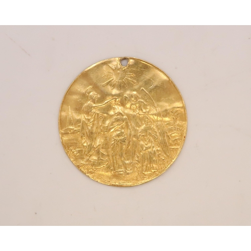 112 - A 22ct Gold Tested Gold Medallion. Obverse depicts a nativity scene with the reverse showing the bap... 