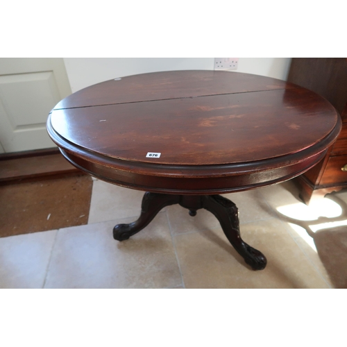 676 - A 19th century mahogany centre/dining table - 1 meter wide