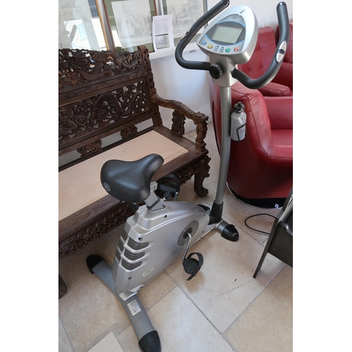 681 - A Horizon Fitness cycle