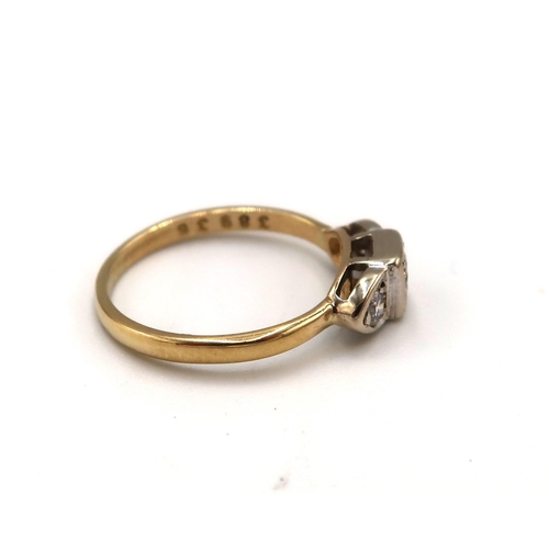 77 - An 18ct Yellow Gold Art Deco 3 Stone Diamond Ring, Diamonds are a Good Colour and Well Matched, Head... 