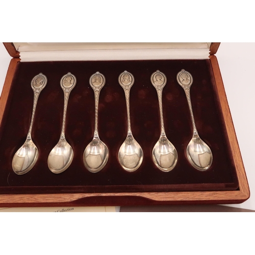 380 - The 'Sovereign Queens' Spoon Collection. A cased set of six Franklin Mint silver spoons. Sheffield. ... 