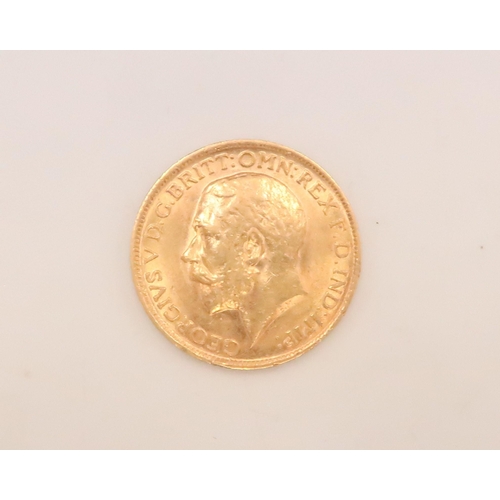 401 - A George V Full Gold Sovereign, London Mint 1914. 

Weight: 8g