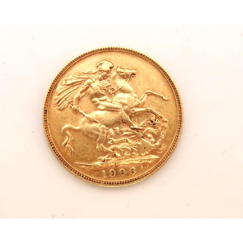 416 - A Full Gold Sovereign of Edward VII, 1906 Perth. 

Weight: 8g