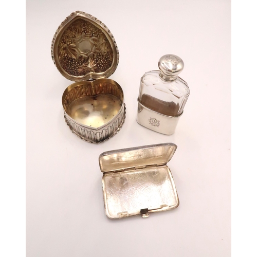 381 - A Sterling Silver Heart shape trinket box, together with a silver cigarette case & flask. 

Weight: ... 