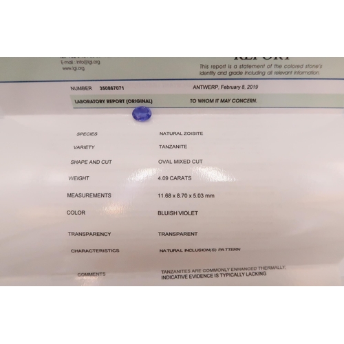 48 - Five loose tanzanite/zoisite gemstones. To include an oval cut with AIG report stating 3.26 cts. A p... 
