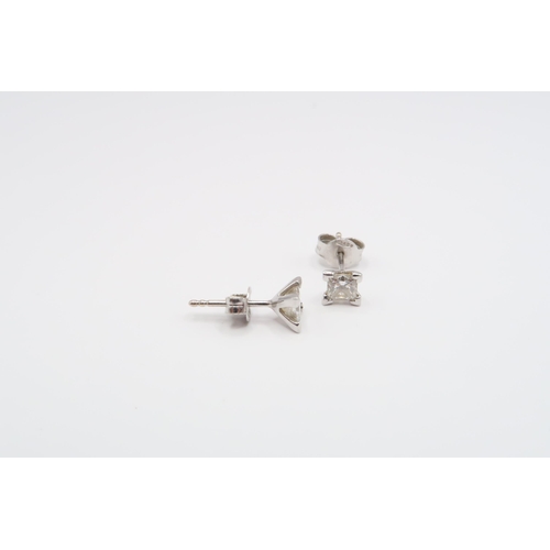 3 - A Pair of 18ct Diamond princess cut studs, 0.70ct Estimated total carat weight. 

Condition: Stones ... 