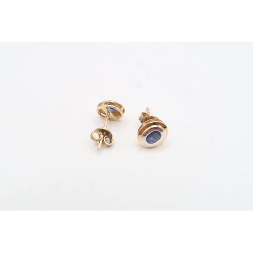 33 - A Pair of Quality 9ct White Gold and Yellow Gold Oval Sapphire Ear Rings, Sapphires Are a Good Colou... 