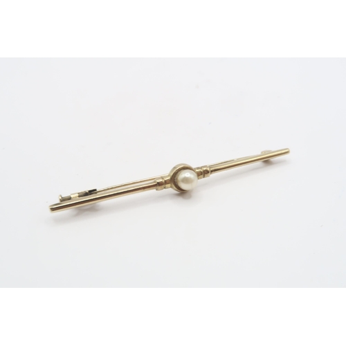 34 - An Edwardian 8ct Gold Pearl Brooch Cased, approx. 53mm x 6mm