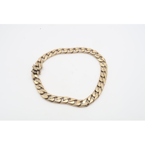 99 - A 9ct Gold Curb Link Bracelet Weight: 31.23g Length: 23cm
