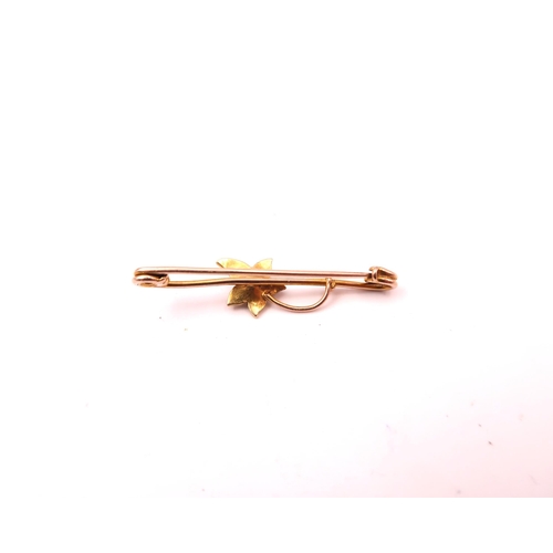 163 - A 9ct and 15ct Yellow Gold Pearl Leaf Brooch, Cased, Head Size approx. 36mm x 9mm