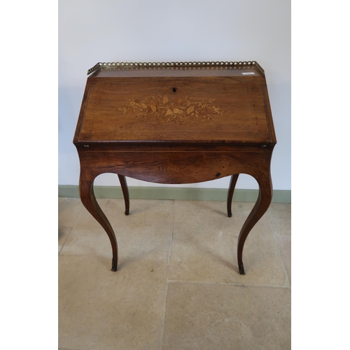  A good quality 19th century walnut and inlaid Continental ladies desk on cabriole legs, 66cm wide x ... 