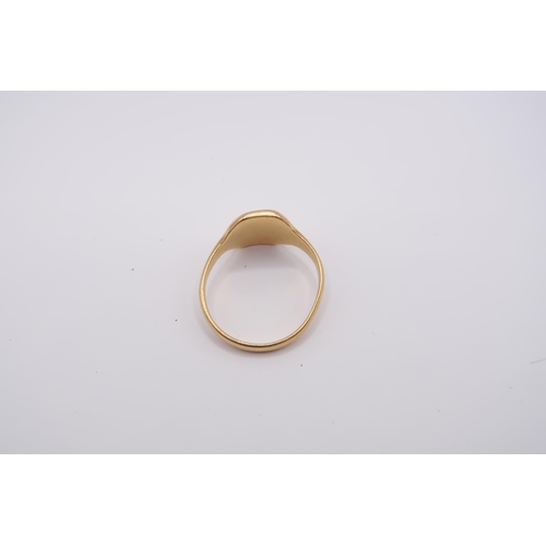 49 - A Worn 18ct Octagonal Head Signet Ring Weight: 7.24g Size: T