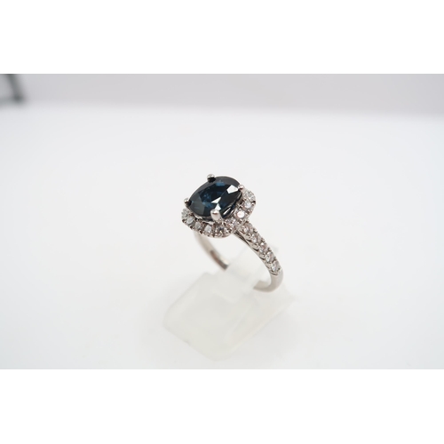 135 - A Fine Quality 18ct White Gold Sapphire and Diamond Ring, Sapphire and Diamonds Are a Very Good Colo... 