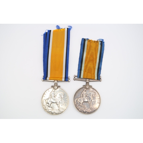381 - A Pair of British WW1 War Medal 1914 - 1918, Issued to PTE. Ralph B Hunt 47208, 32640 Lincolnshire R... 