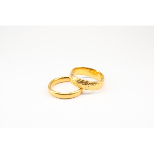82 - A Pair of 22ct Bands Weight: 12.5g