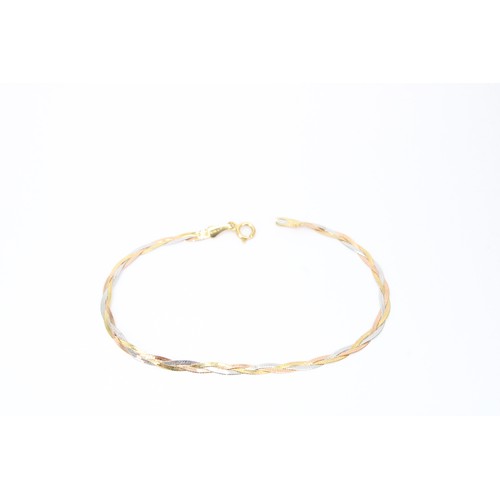 87 - An 18ct Bi Colour Herringbone Design Bracelet&nbsp;Weight: 1.85g Length: 16cm