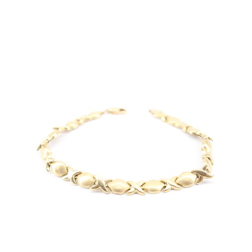 16 - A 14ct T&C Stamped 'Hugs and Kisses' Links Bracelet&nbsp;Weight: 5g Length: 18cm&nbsp;... 