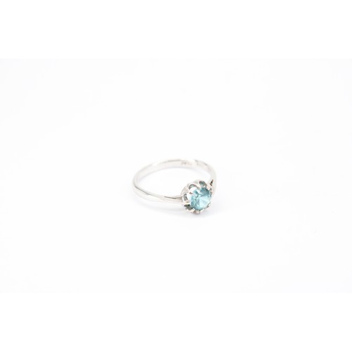 174 - An 18ct & Platinum Blue Stone Ring&nbsp;Weight: 2.19g Size: L