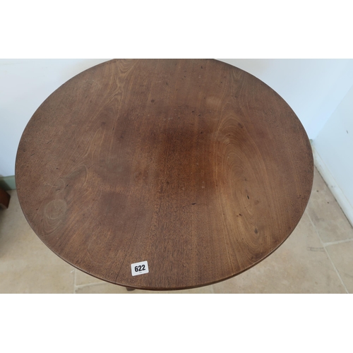 622 - A good quality 18th century mahogany tripod table on a gun barrel base - 77cm - in good condition wi... 
