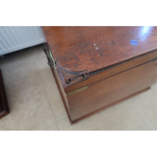  A mahogany and brassbound silver chest - Width 60cm x Height 65cm x Depth 24cm - Locked with no key,... 